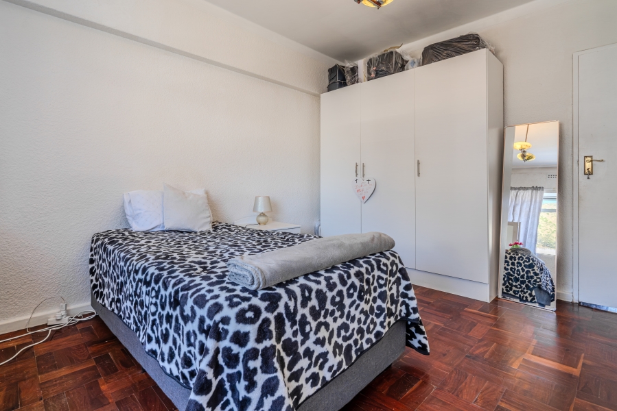 3 Bedroom Property for Sale in Three Anchor Bay Western Cape